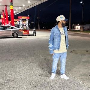 Meet your Posher, Luis